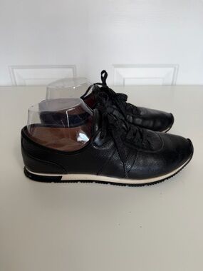 Gentle Souls by Kenneth Cole Luca Black Lace-Up Sneakers Women’s Size 8 M